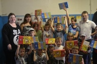 ДРУЗЬЯ, ПОМОГИТЕ ЦЕНТРУ ПОМОЩИ СЕМЬЯМ!